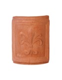 Pannello curvo con giglio in terracotta